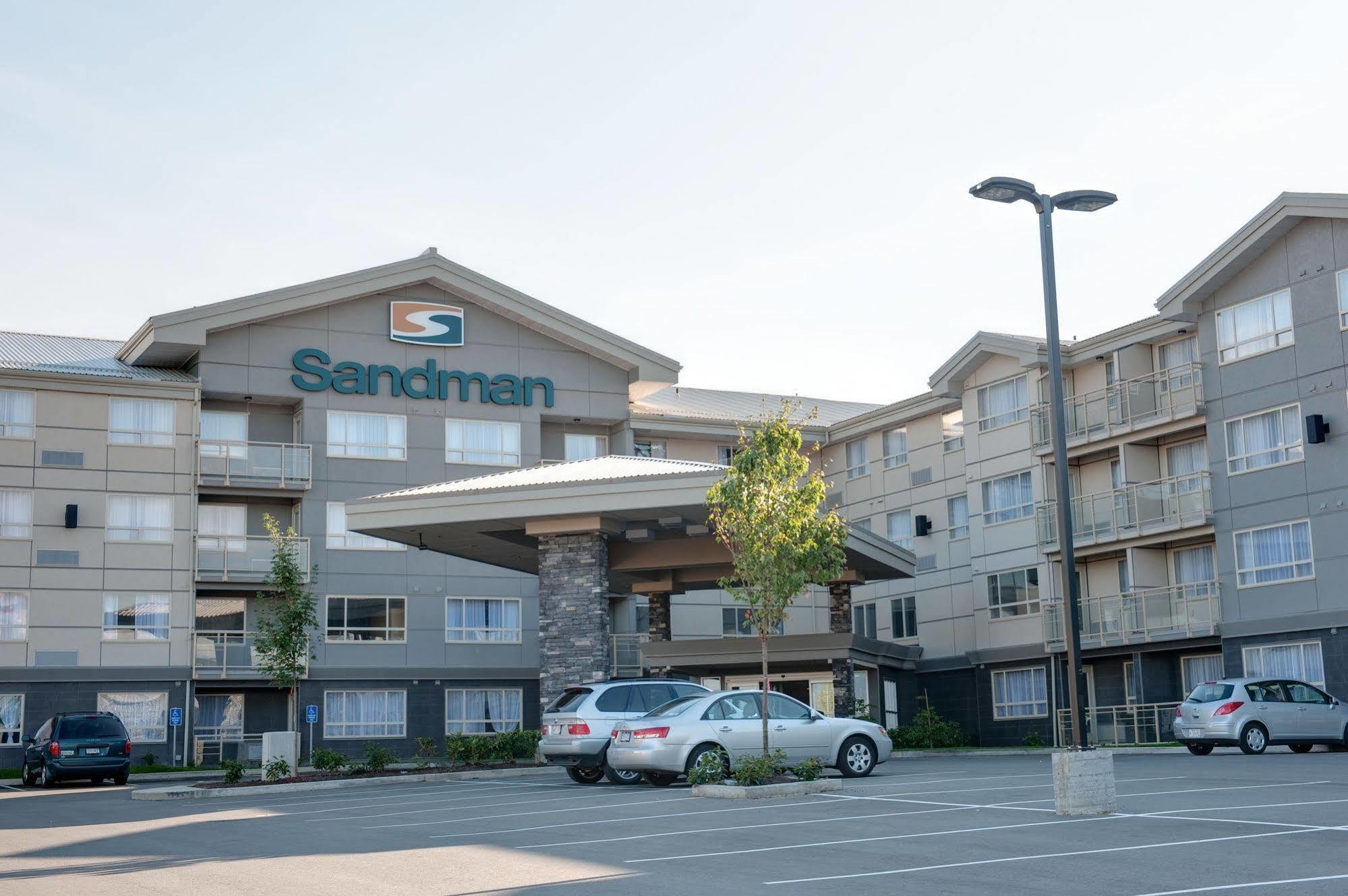 Sandman Hotel And Suites Abbotsford Exterior photo